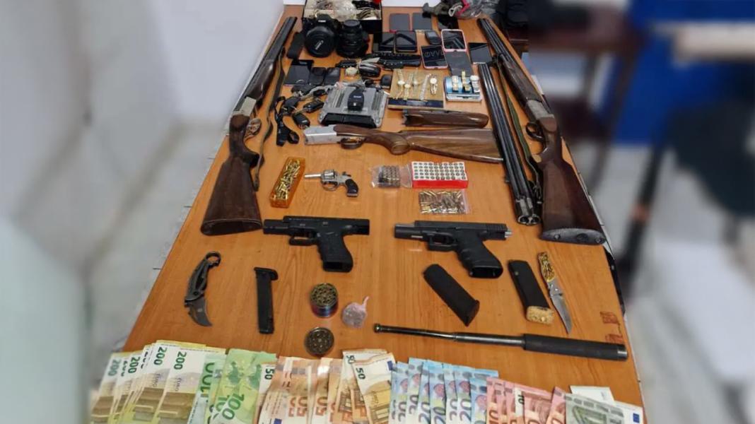 Εξαρθρώθηκε κύκλωμα διαρρηκτών που ρήμαζε σπίτια - Πάνω από 360.000 ευρώ η λεία τους