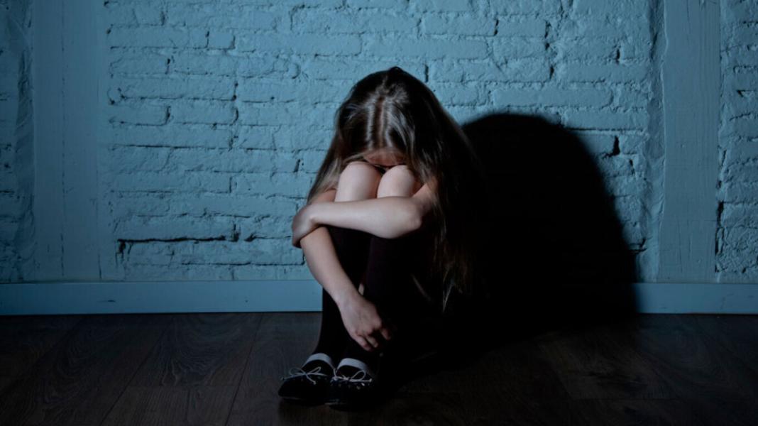 Μητέρα κατήγγειλε ότι ο 44χρονος σύντροφος της αδελφής της ασέλγησε στην 9χρονη κόρη της