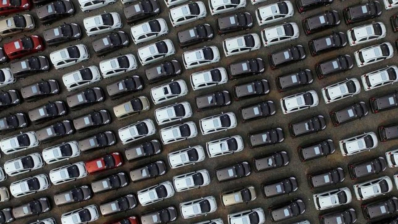 Οι φυσικές καταστροφές φέρνουν τη νέα υποχρεωτική ασφάλιση για τα αυτοκίνητα