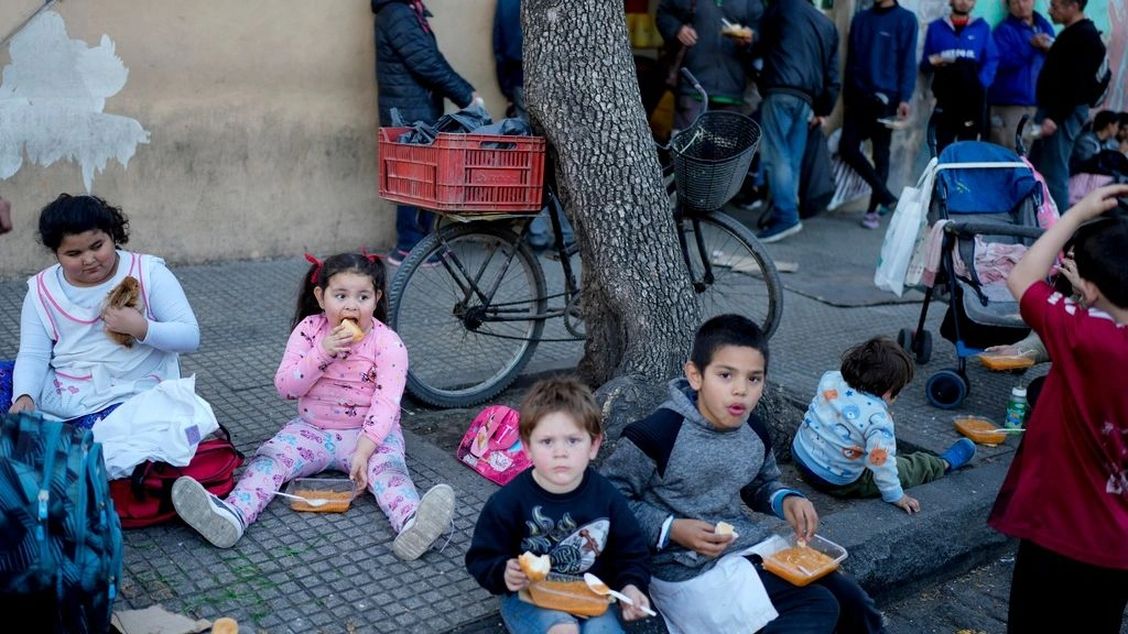 Το 52,9% του πληθυσμού της Αργεντινής πλήττεται από την φτώχεια τα τελευταία δύο χρόνια