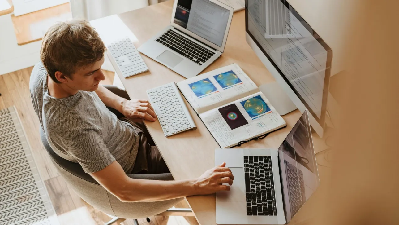 Μέχρι τις 30/9 οι εγγραφές για τις επιχειρήσεις ηλεκτρονικού τύπου στο ΜΗΤ