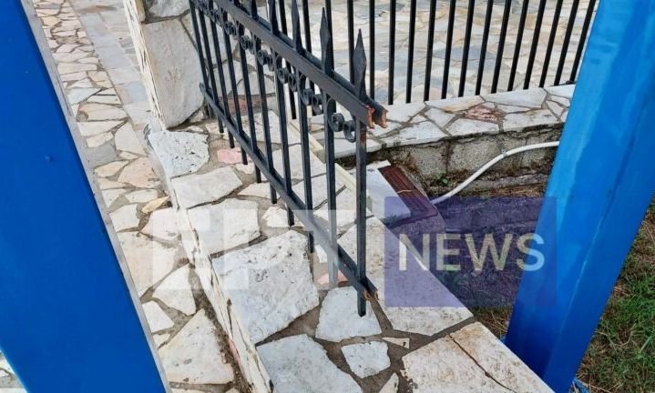 Βρετανός τουρίστας καρφώθηκε σε κάγκελο - Νοσηλεύεται διασωληνωμένος