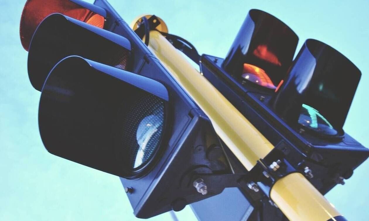 Έρχεται νέο χρώμα στα φανάρια - Όσα πρέπει να γνωρίζετε