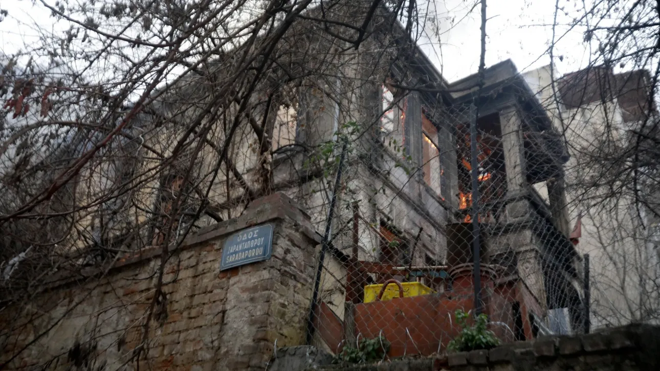 Θεσσαλονίκη: Εκκένωση της κατάληψης «Libertatia» – Τουλάχιστον 19 προσαγωγές