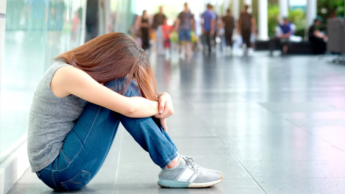 Για μήνες ο εφιάλτης της 14χρονης που δέχθηκε επίθεση – Πήγαν να της κάψουν τα μαλλιά