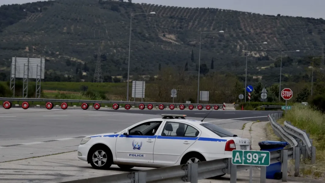 Ηλικιωμένος οδηγούσε ανάποδα στην Εθνική – Συνελήφθη από την Τροχαία