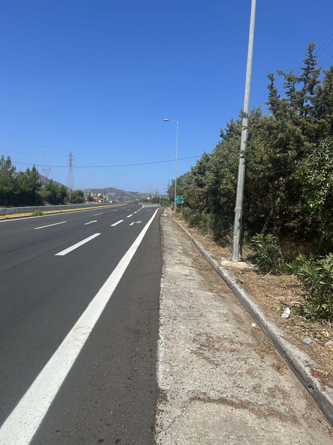 Ολοκληρώθηκαν οι εργασίες κλαδέματος και καθαρισμού του πρασίνου στον ΒΟΑΚ, από τον Καρτερό μέχρι τα Λινοπεράματα