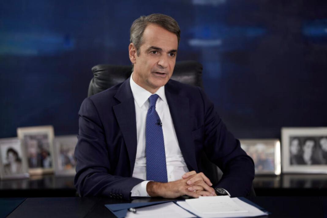 Μητσοτάκης για Καραμανλή και Σαμαρά: Έκανα το καθήκον μου και τους κάλεσα προσωπικά στα γενέθλια της ΝΔ