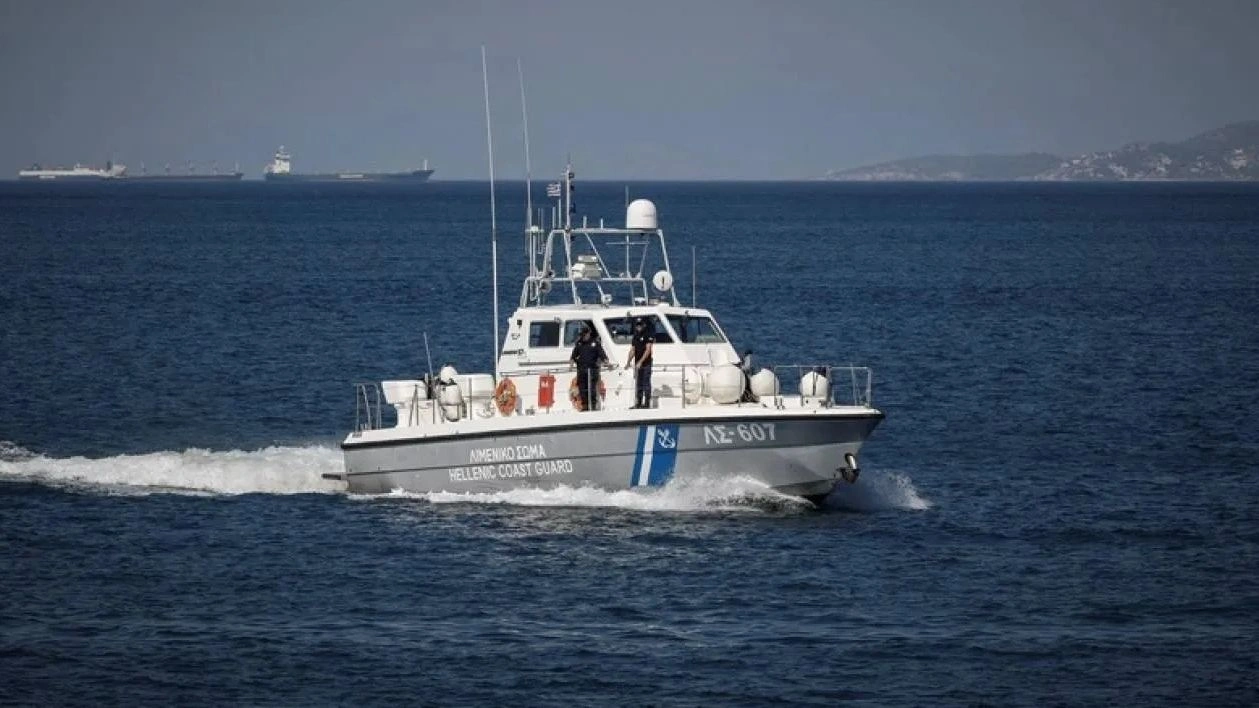 Με ασφάλεια κατέπλευσε στο λιμάνι της Ηγουμενίτσας το πλοίο που είχε προσαράξει σε αβαθή