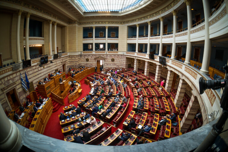 Live η συζήτηση στη Βουλή για τις πυρκαγιές – Ομιλίες Πρωθυπουργού και πολιτικών αρχηγών