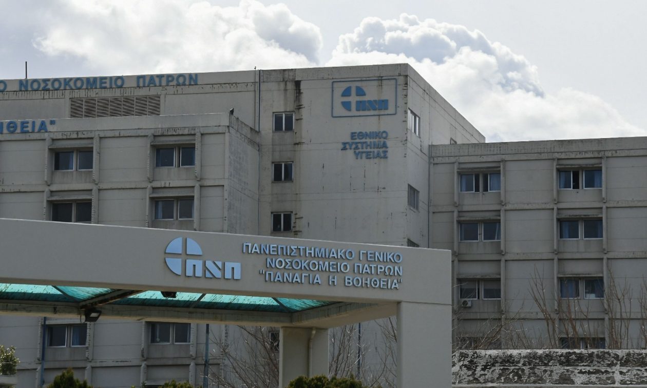 Σε σοβαρή κατάσταση στο νοσοκομείο άνδρας που έπεσε από στέγη