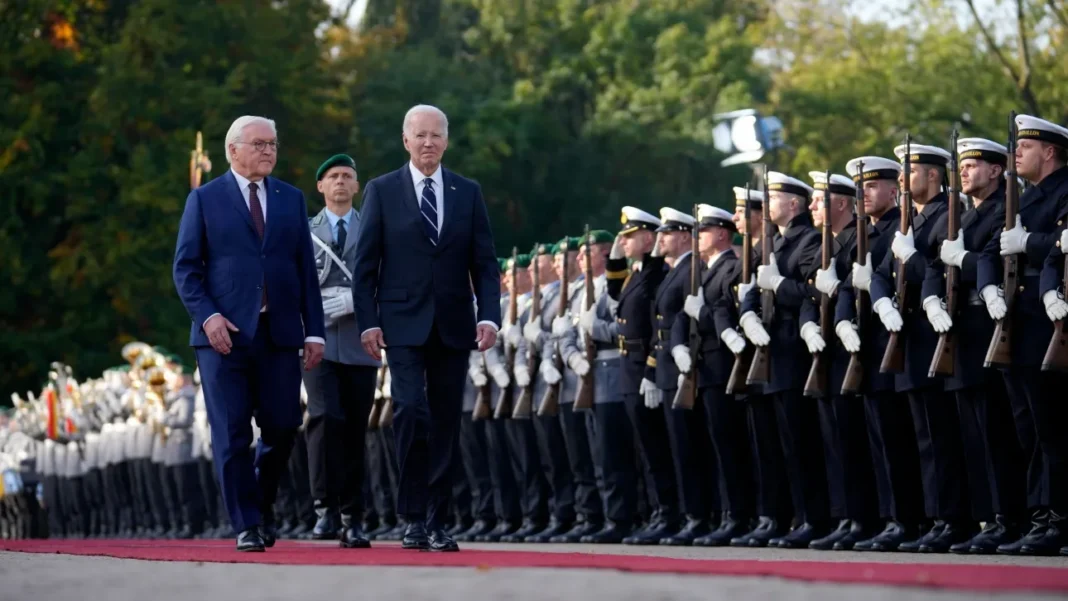 Έφθασε στην Γερμανία ο Τζο Μπάιντεν – Τον υποδέχθηκε ο Φρανκ-Βάλτερ Σταϊνμάιερ