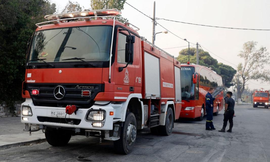 Άνδρας ανασύρθηκε χωρίς τις αισθήσεις του από ανελκυστήρα