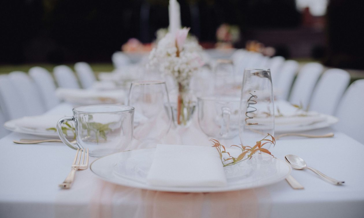 Όλα του γάμου δύσκολα – Πλήρωσαν τα «μαλλιοκέφαλά» τους και έμειναν ανύπαντροι