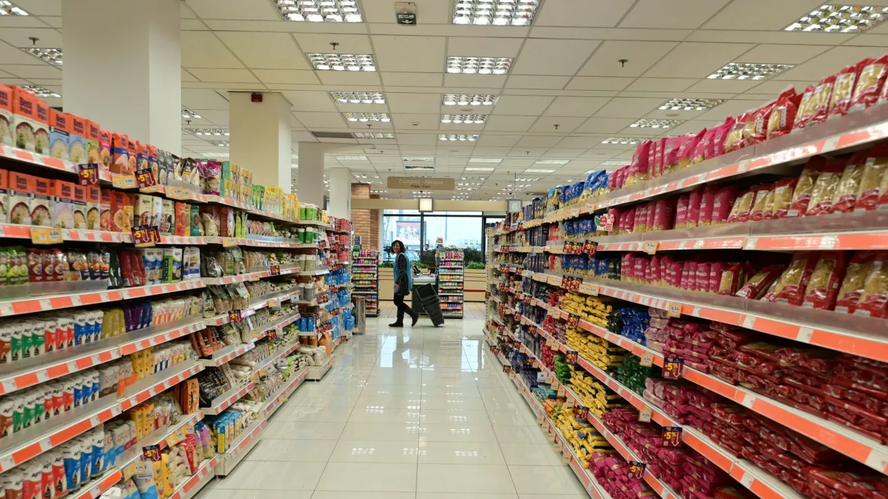 Σούπερ μάρκετ: Ποια προϊόντα συμμετέχουν στην πρωτοβουλία μείωσης τιμών