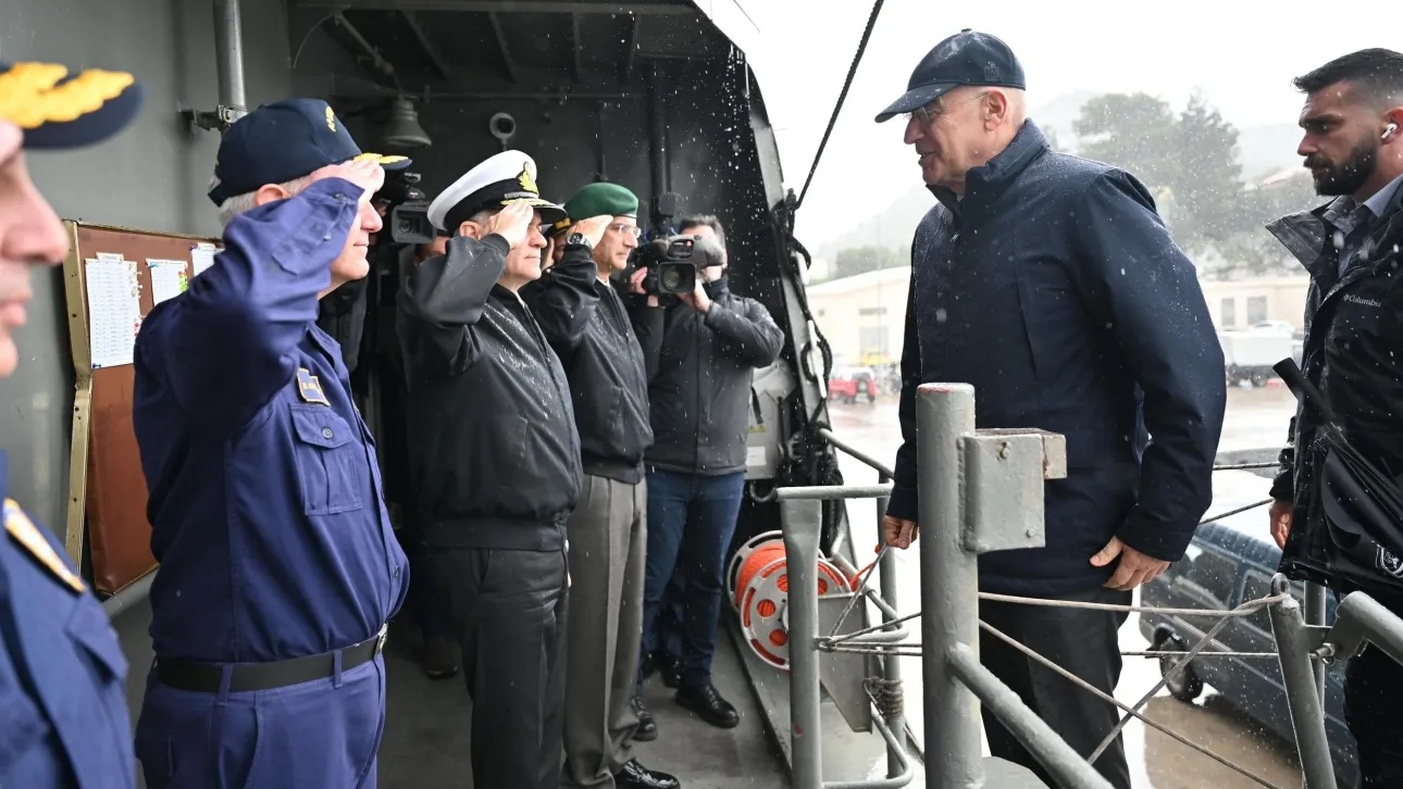 Σε ελληνικά χέρια η εν πλω διοίκηση της επιχείρησης «ΑΣΠΙΔΕΣ»