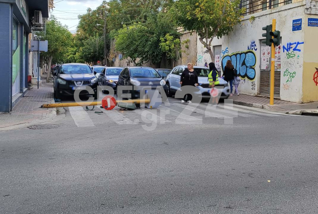 Κρήτη: Έπεσε φανάρι σε διάβαση έξω από σχολεία – «Το σταυρό μου κάνω που και εγώ και τα παιδιά είμαστε ζωντανοί»