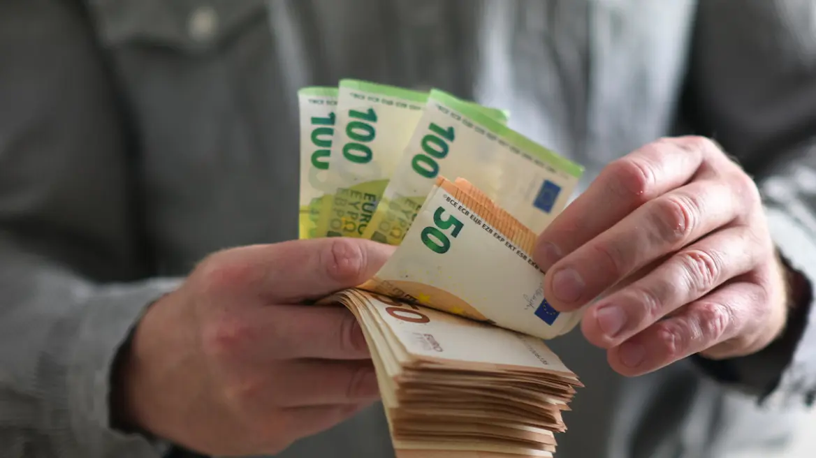 Επιχειρηματίας και πρώην πολιτικός σε απάτη τύπου «καρουζέλ» €35 εκατ. – Έρευνα από την Αρχή για το Ξέπλυμα