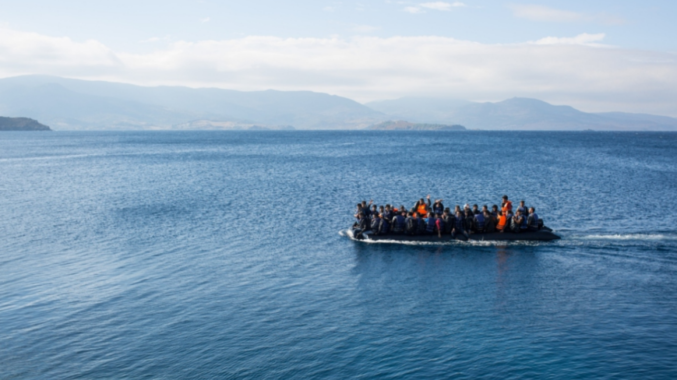 Διάσωση 97 παράνομων μεταναστών στα ανοιχτά του Κατάκολου