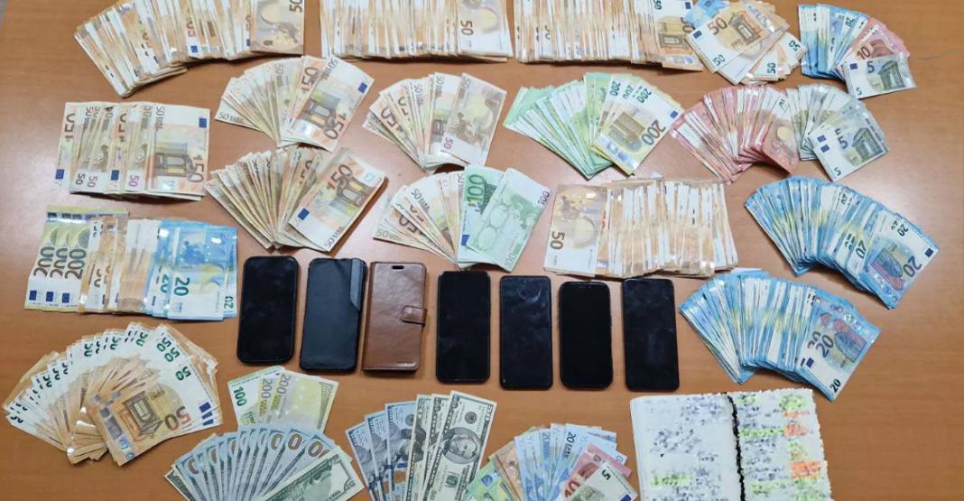 Έτσι έστηνε τους εκβιασμούς επιχειρηματιών η σπείρα των εφοριακών - Η ανακοίνωση της ΕΛΑΣ