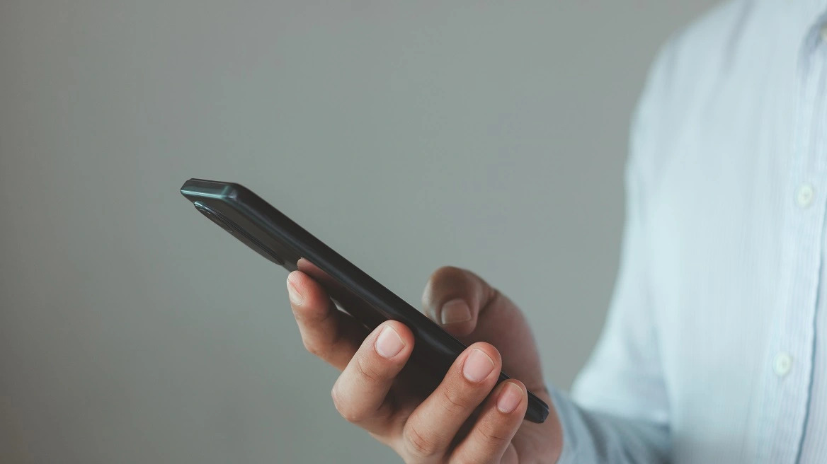 Προσπάθησαν να της αποσπάσουν χρήματα με πρόσχημα δήθεν τροχαίου συγγενικού της προσώπου