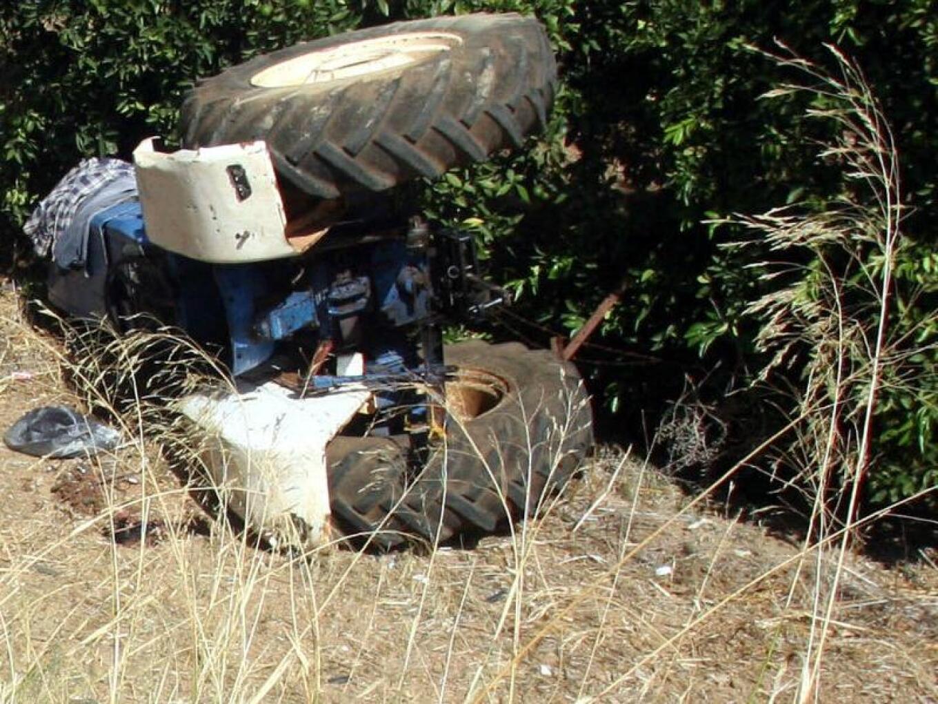 Νεκρός 75χρονος που καταπλακώθηκε από το τρακτέρ του