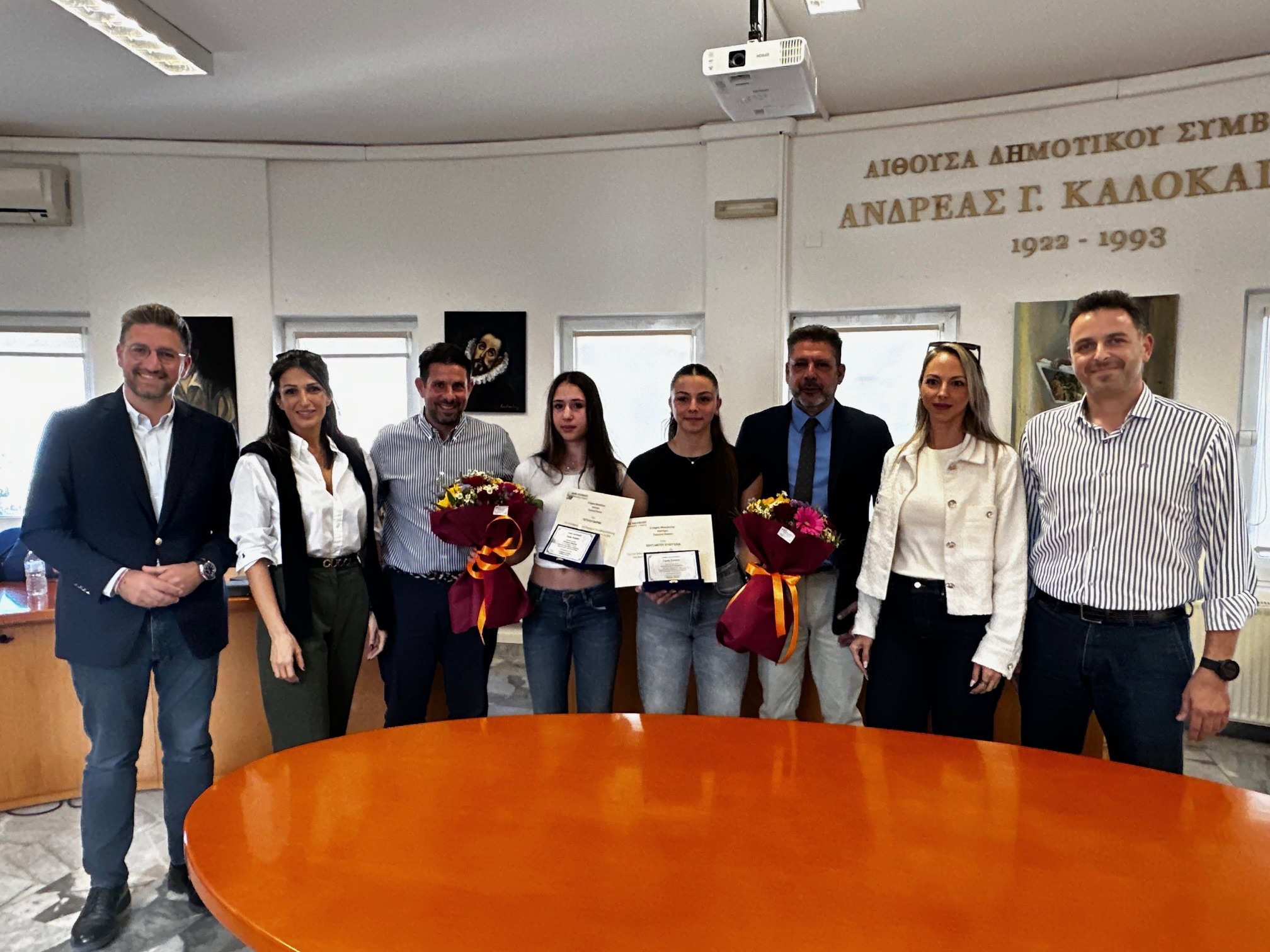 Το Δημοτικό Συμβούλιο Μαλεβιζίου τίμησε τις Ευαγγελία Κουτάντου και Μαρίνα Πετούση για τις επιτυχίες τους στο Παγκόσμιο Πρωτάθλημα Kickboxing