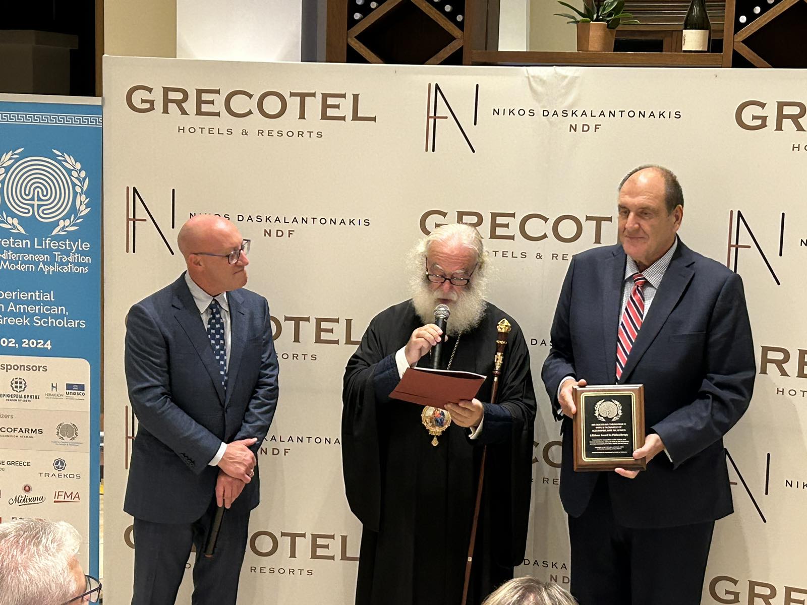 Το Ελληνικό Κέντρο Αριστείας τίμησε τον Πατριάρχη Αλεξανδρείας και Πάσης Αφρικής