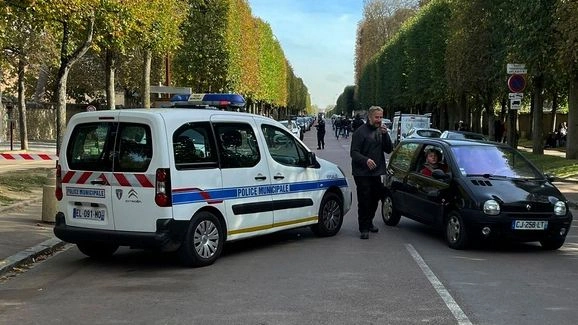 Παρίσι: Επίθεση με τσεκούρι σε σιδηροδρομικό σταθμό – Τέσσερις τραυματίες