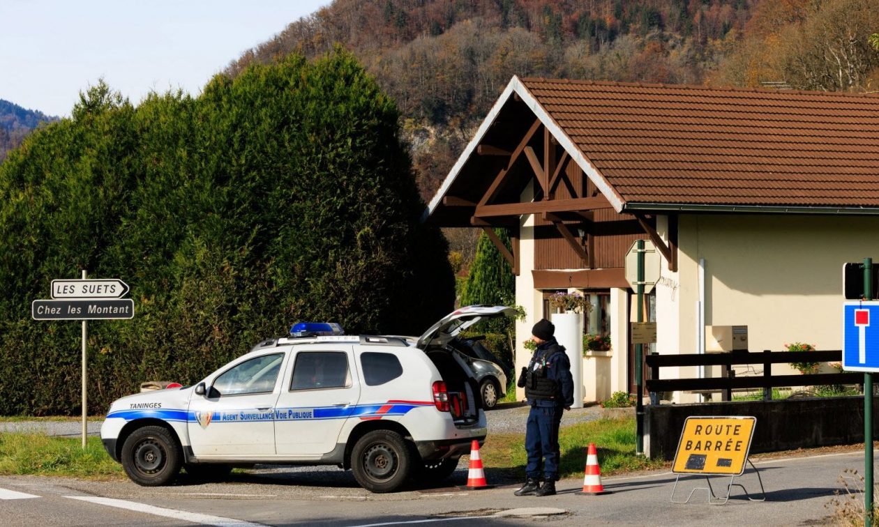 Τραγωδία στη Γαλλία: Νεκρή στην Ελβετία η μητέρα που έσφαξε τα τρία παιδιά της και εξαφανίστηκε