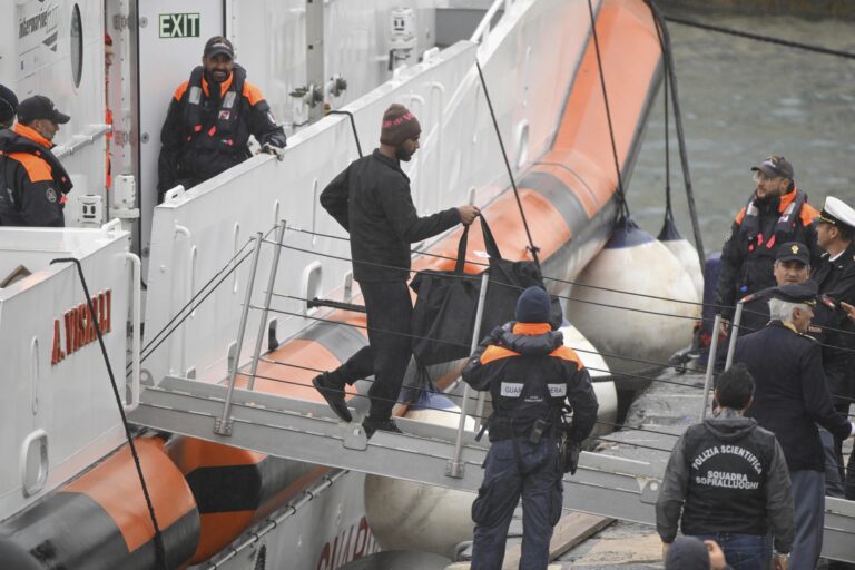 Ιταλία: Το Δικαστήριο της Ρώμης διατάσσει την επιστροφή μεταναστών από τα Ιταλικά ΚΥΤ στην Αλβανία