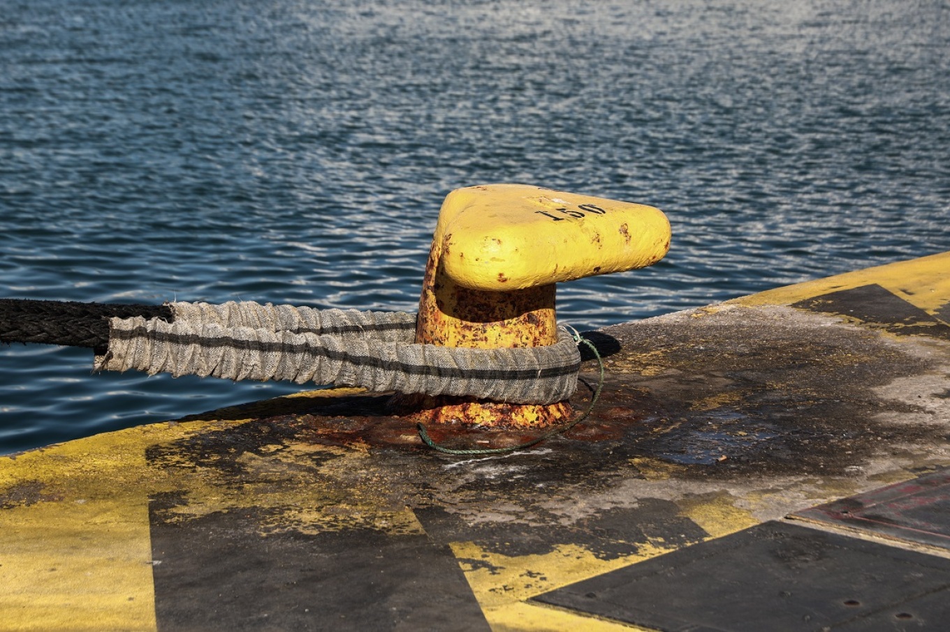 Απεργία στα πλοία: Δεμένα στη γενική απεργία της ΓΣΕΕ την 20ή Νοεμβρίου
