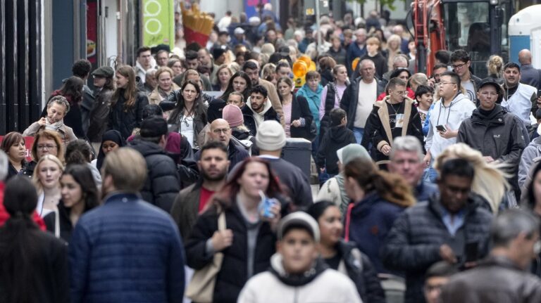 Γερμανία: Περιορισμένη ανάπτυξη 0,4% αναμένει το 2025 <strong>το Συμβούλιο των Οικονομικών Εμπειρογνωμόνων