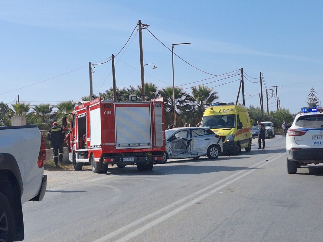 Ηράκλειο: Σφοδρή σύγκρουση αυτοκινήτων – Δύο τραυματίες