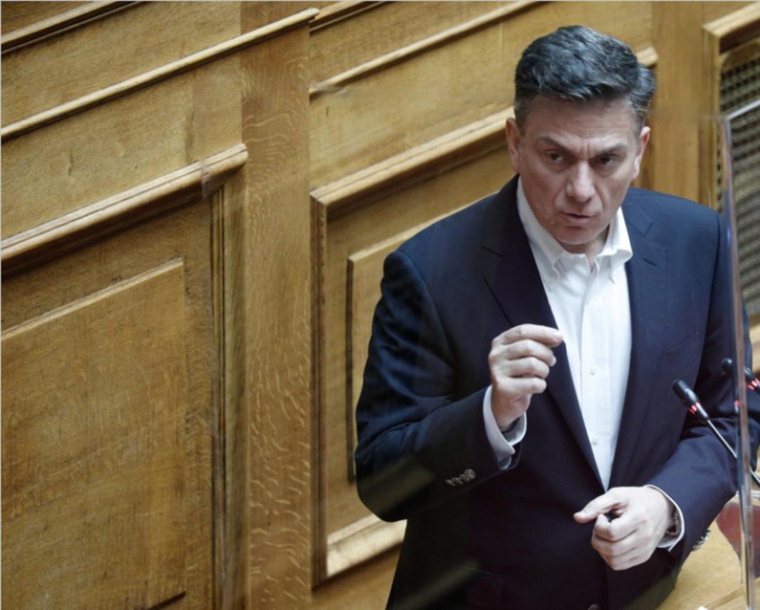 ΣΥΡΙΖΑ: Παραιτήθηκε από διευθυντής της ΚΟ ο Θάνος Μωραΐτης