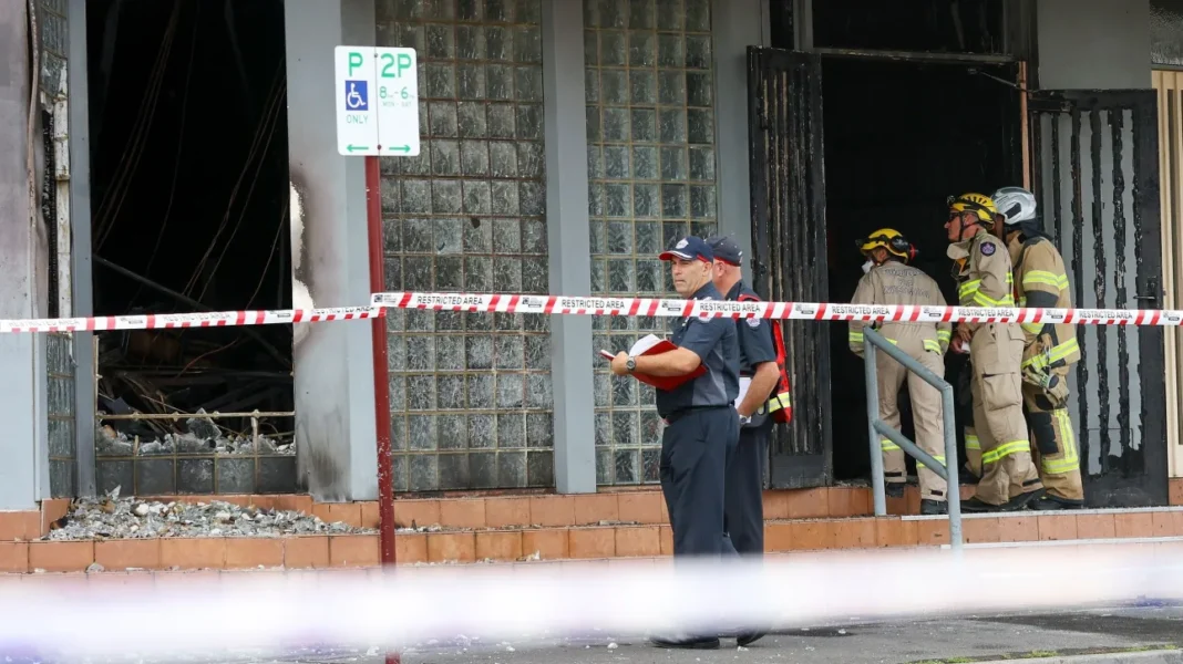 Εμπρησμός σε εβραϊκή συναγωγή στην Αυστραλία – Ανθρωποκυνηγητό για τον εντοπισμό των δραστών