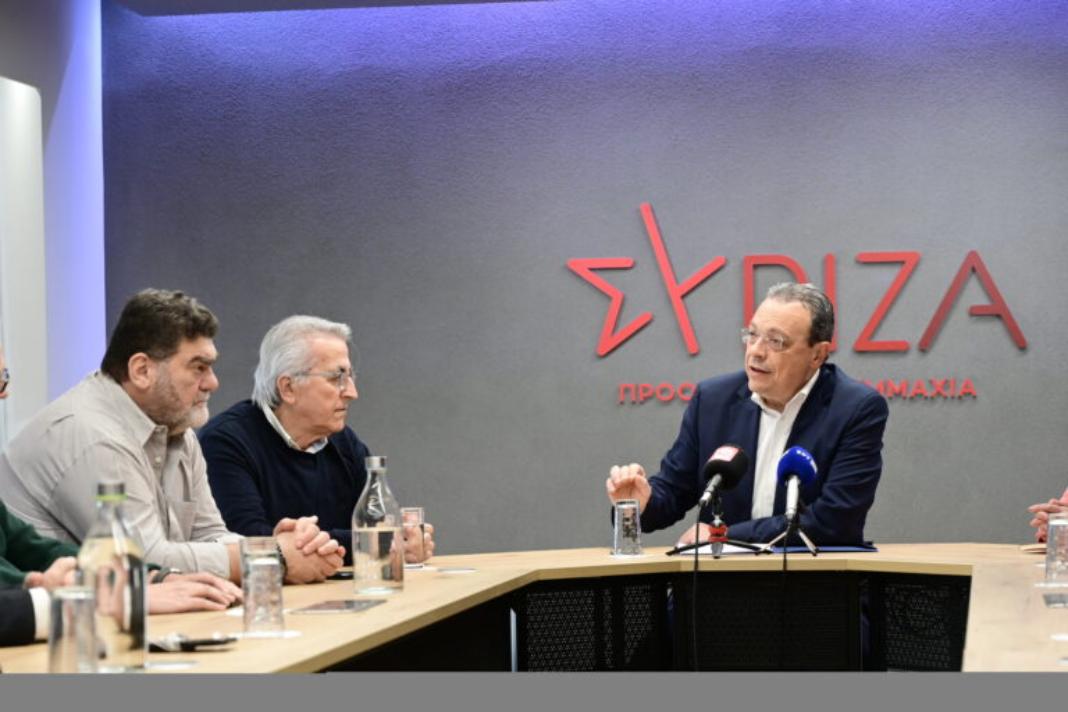 ΣYΡΙΖΑ: Συνεδριάζει για να καλύψει τις θέσεις ευθύνης – Επίθεση στην κυβέρνηση για τα εργασιακά