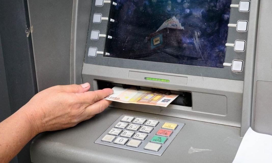 Τράπεζες: Αλλάζουν όσα γνωρίζαμε για τα άμεσα εμβάσματα – Πληρωμές μέσα σε 10 δευτερόλεπτα