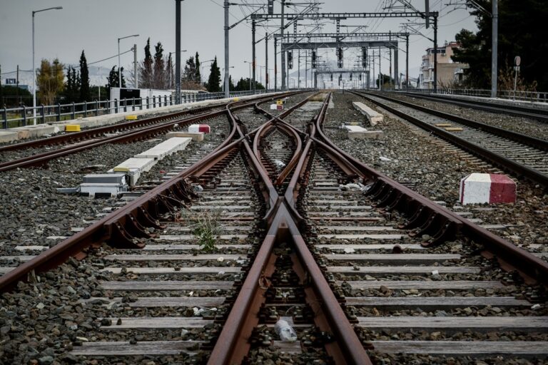 Βουλή: Στην Ολομέλεια το ν/σ για την αναδιάρθρωση των σιδηροδρόμων