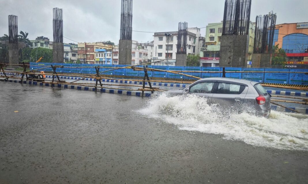 Αυτό είναι το πρόστιμο άμα βρέξετε πεζό με το αυτοκίνητό σας
