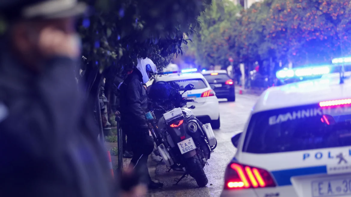 Πυροβολισμοί έξω από καφετέρια – Ένας νεκρός και ένας τραυματίας