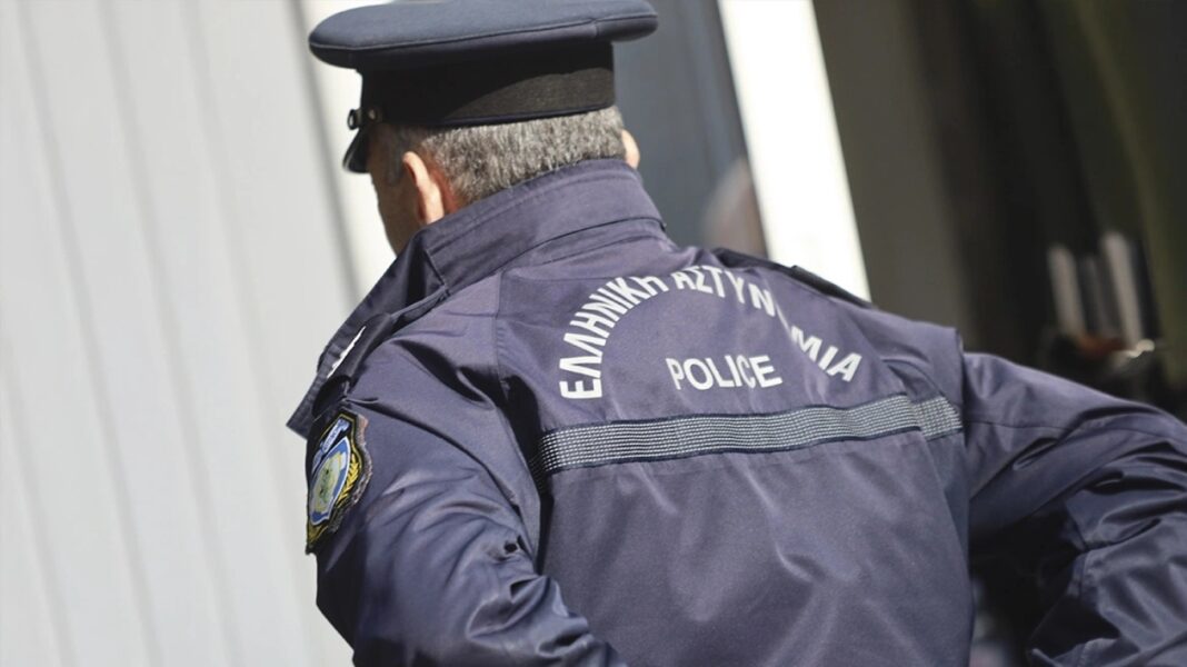 Αστυνομικός – Βουλή: Μήνυση στον 14χρονο γιο της έκανε η σύζυγός του