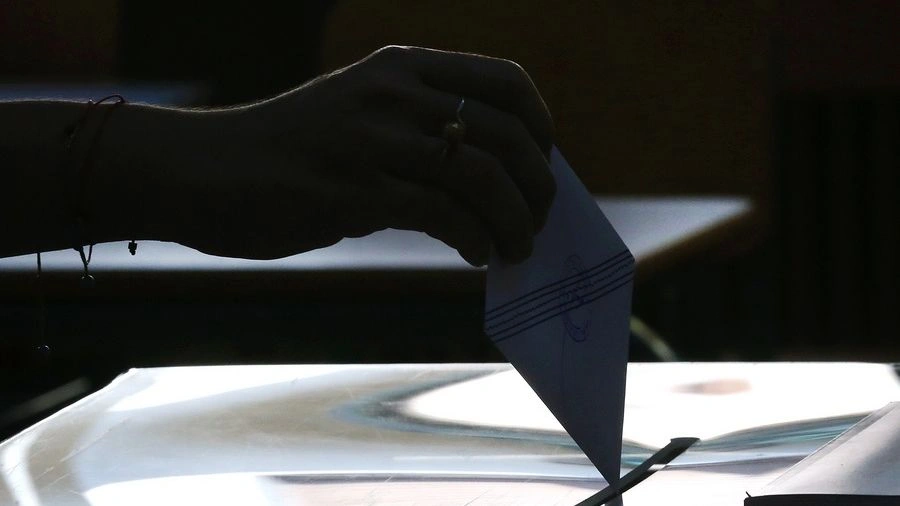 Δημοσκόπηση ALCO: Ανεβάζει ξανά ποσοστά η ΝΔ, εδραιώθηκε 2ο το ΠΑΣΟΚ – Προς εννιακομματική Βουλή