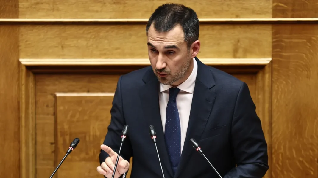 Χαρίτσης: Ο προϋπολογισμός της κυβέρνησης είναι μνημονιακός χωρίς να βρισκόμαστε σε μνημόνια