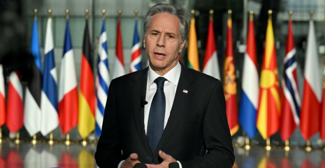 Ουκρανία: Πρέπει να λάβει λάβει «σκληρές αποφάσεις» σχετικά με την επιστράτευση, λέει ο Μπλίνκεν