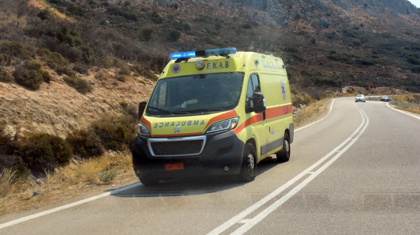 Φορτηγό παρέσυρε και σκότωσε 25χρονη