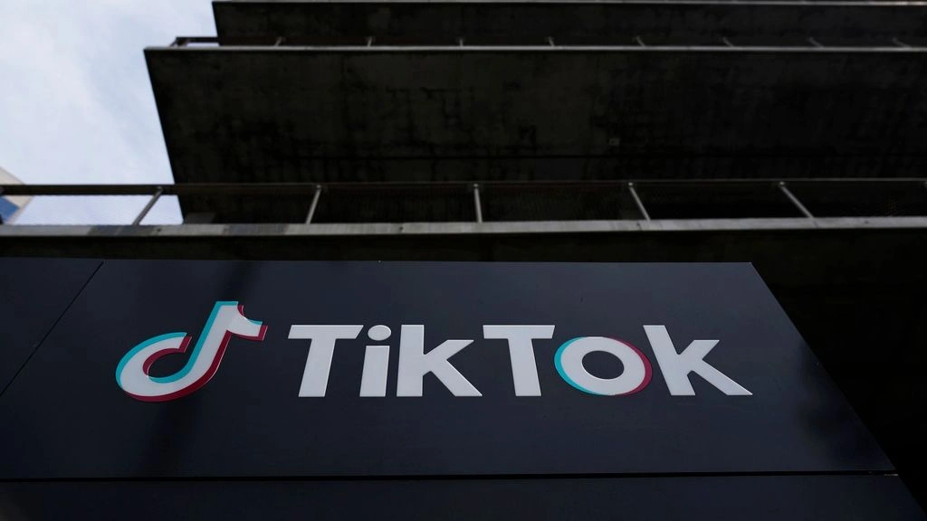 Αναστολή του νόμου που απαγορεύει το TikTok ζητά ο Τραμπ