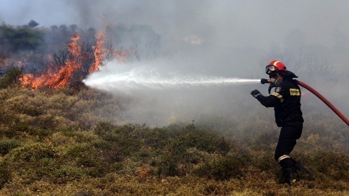 Έκθεση Meteo: Αυξημένος κατά 42% ο αριθμός πυρκαγιών φέτος – Στις φλόγες πάνω από 419.000 στρέμματα