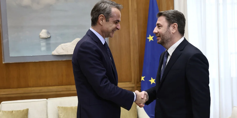 Πάνω από μια ώρα η συνάντηση Μητσοτάκη-Ανδρουλάκη – «Η συναίνεση είναι ένα ταγκό που αφορά δύο»