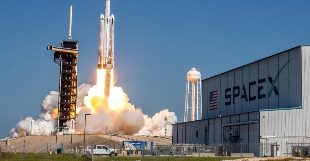 SpaceX: Σε 350 δισ. δολάρια αποτιμάται η διαστημική εταιρεία του Έλον Μασκ